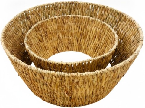 Handcrafted Round Tapered Twisted Water Hyacinth Christmas Tree Skirts- Set of 2